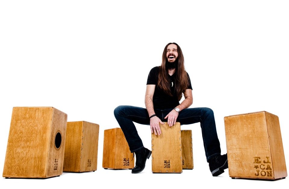 Aranżacja produktowa – instrument cajon – Katowice i okolice